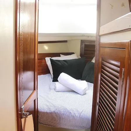 Botel Charming Liberte With Private Parking Vila Nova de Gaia