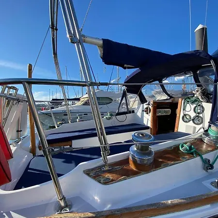 Charming Liberte With Private Parking Botel Vila Nova de Gaia